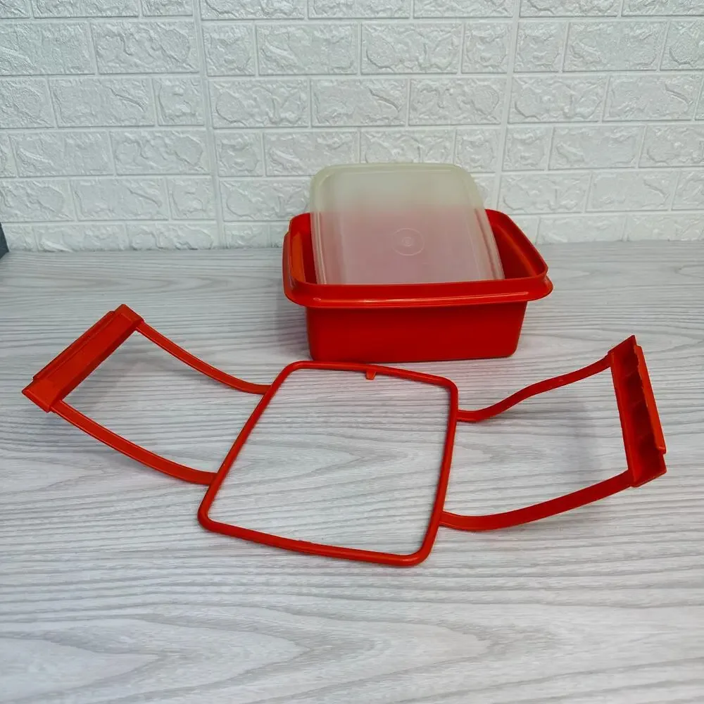 VTG Tupperware Pak N Carry Lunch Box with Carrying Handle Red White Rectangular